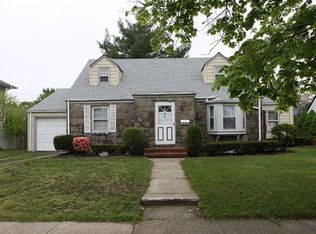 503 Foch Blvd, Mineola, NY 11501