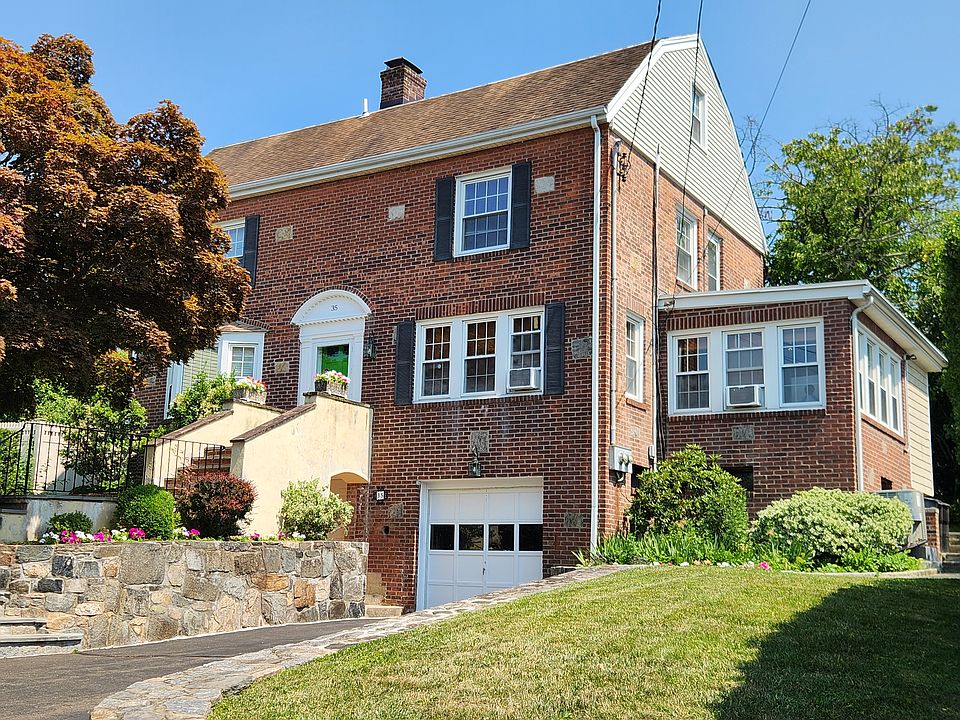 1st image of 35 Harold St #2