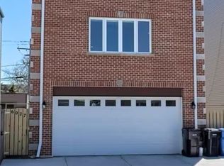 6027 W Giddings St, Chicago, IL 60630
