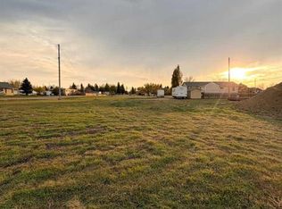 731 Park Dr W, Taber, AB T0K1B0