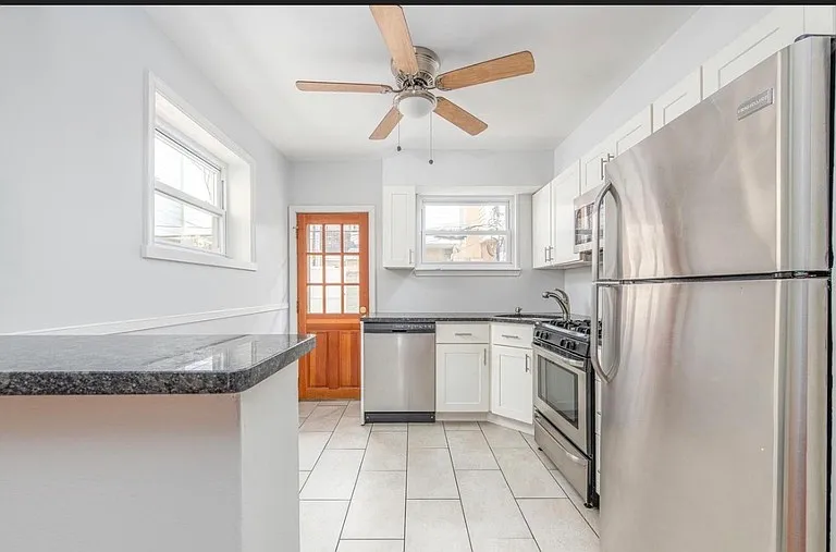 2649 S Bouvier St — Photo 14