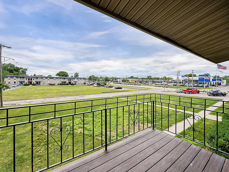 1490 Nancywood Drive — Photo 18