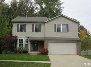 29520 Hunter St, Trenton, MI 48183