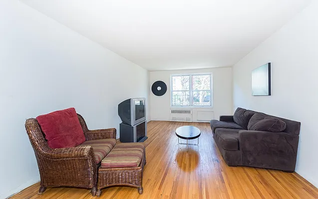 Sold by Re/Max In The City | media 5