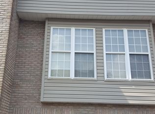 302 Wingate Dr, Pittsburgh, PA 15205