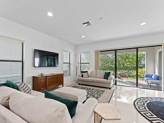 3rd image of 8770 NW 37th Drive