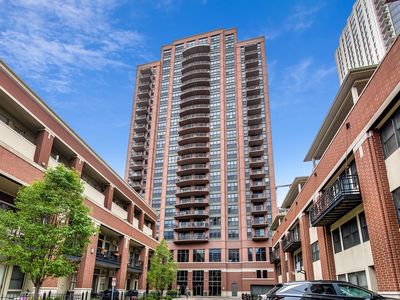 330 N Jefferson St APT 803, Chicago, IL, 60661