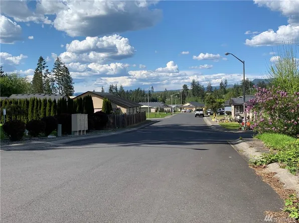 Glengate Loop, Cathlamet, WA 98612