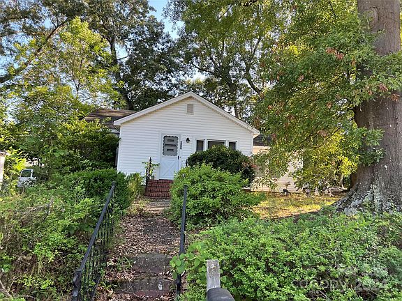 5th image of 837 Cason St
