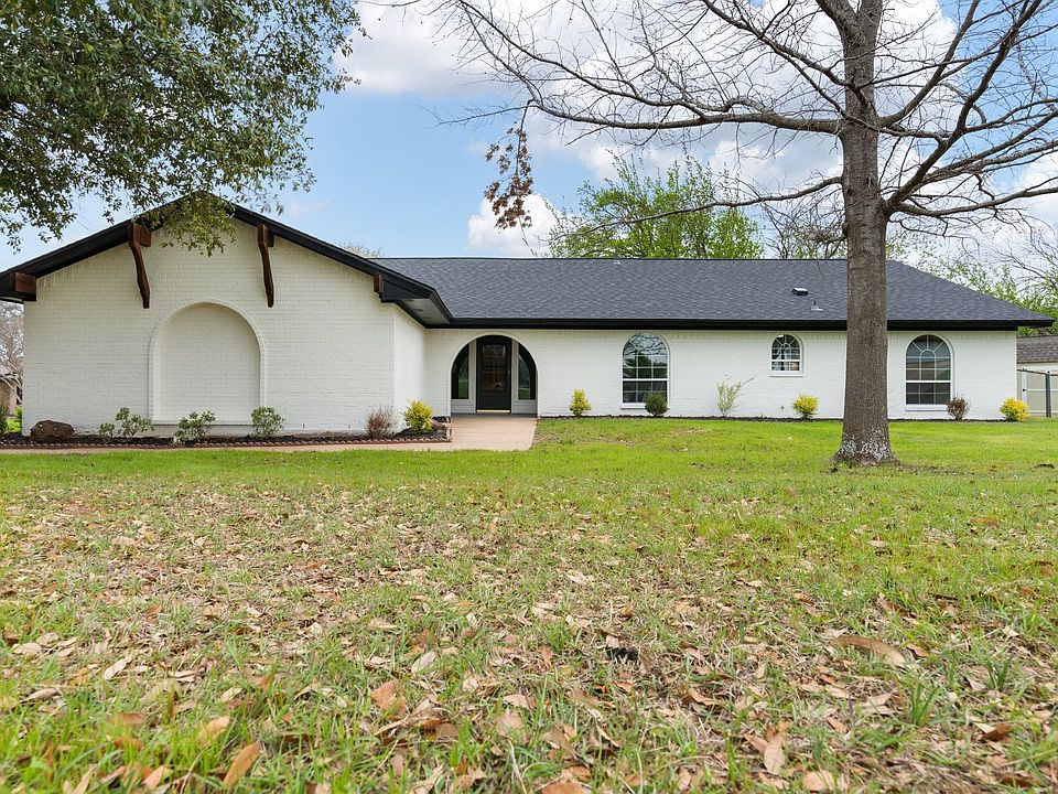 1st image of 209 Roaring Springs Dr