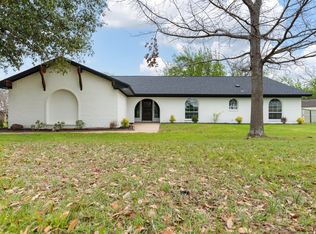 209 Roaring Springs Dr, Joshua, TX 76058