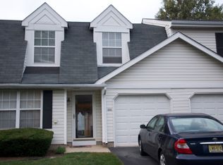 253 Glastonbury Ln, Somerset, NJ 08873