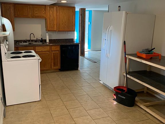 4th image of 12 Crestview Ln APT 6
