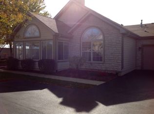 1946 Timbers Edge Cir, Joliet, IL 60431