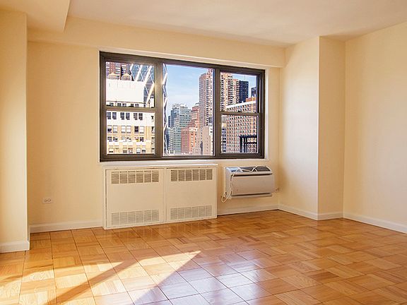 4th image of 350 W 51st St APT 16E