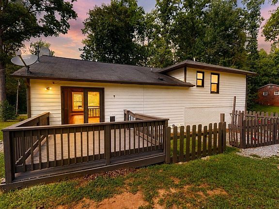 3rd image of 118 Raven Rd