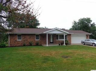 931 Maas Rd, Quincy, IL 62305