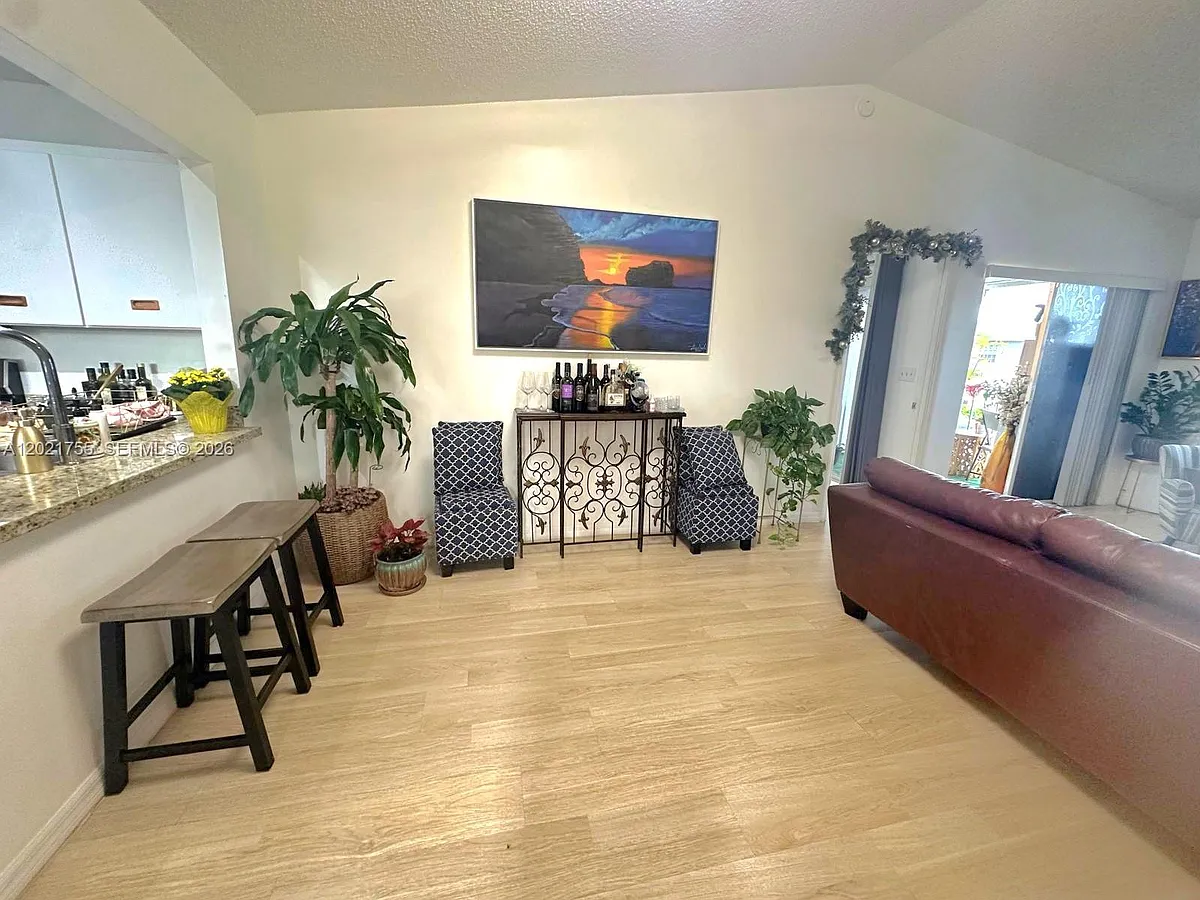 Building Photo - 421 NE 210th Circle Ter #20326