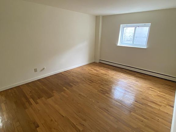 3rd image of 52 Hall Ave