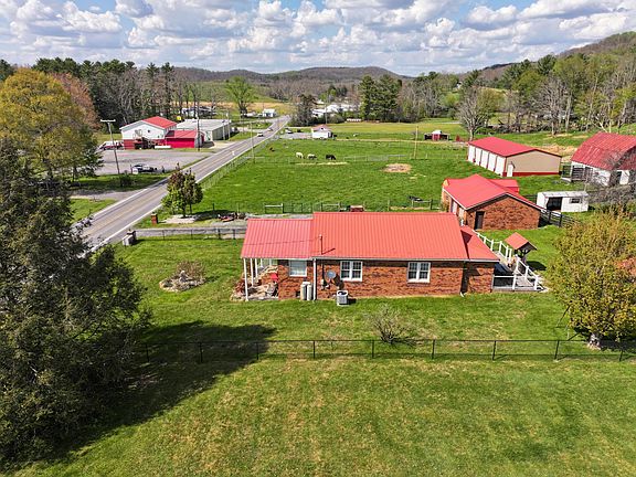 4th image of 6338 Meadow Bridge Rd
