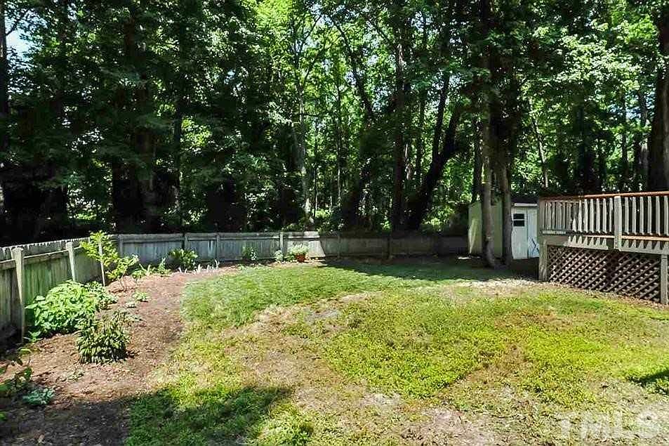 2nd image of 805 E Ivy Valley Dr