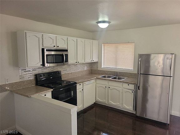 3rd image of 5235 Gray Ln APT D