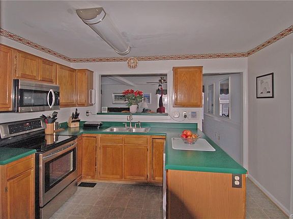4th image of 1306 Peachtree Blvd