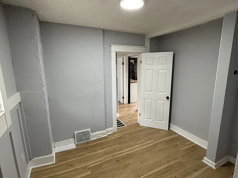 3514 Bellefontaine Ave — Photo 3