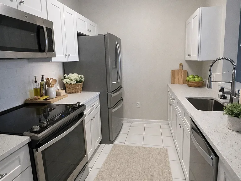 Kitchen. Newly renovated
