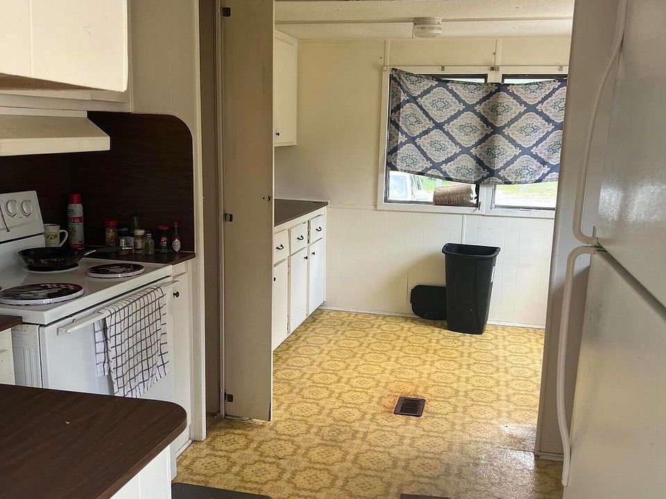 2nd image of 1433 Wren Place SW