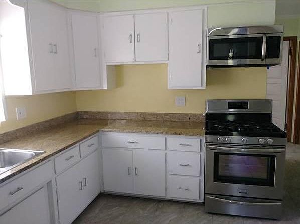2nd image of 12556 Fairview Ave APT 1E