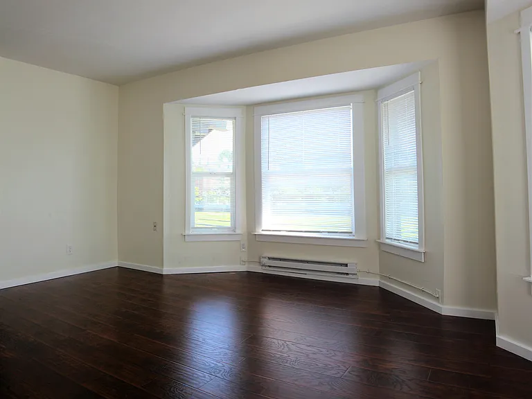 505 13th Ave #10 — Photo 4
