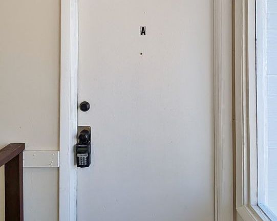 4th image of 403 Lower 8th Ave S APT A