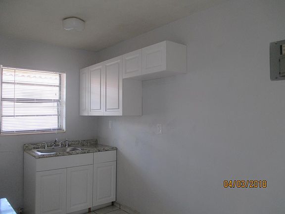 3rd image of 30 S Shore Dr APT 5