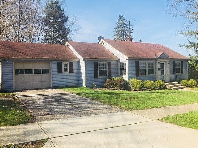 1st image of 453 W Orchard Ave