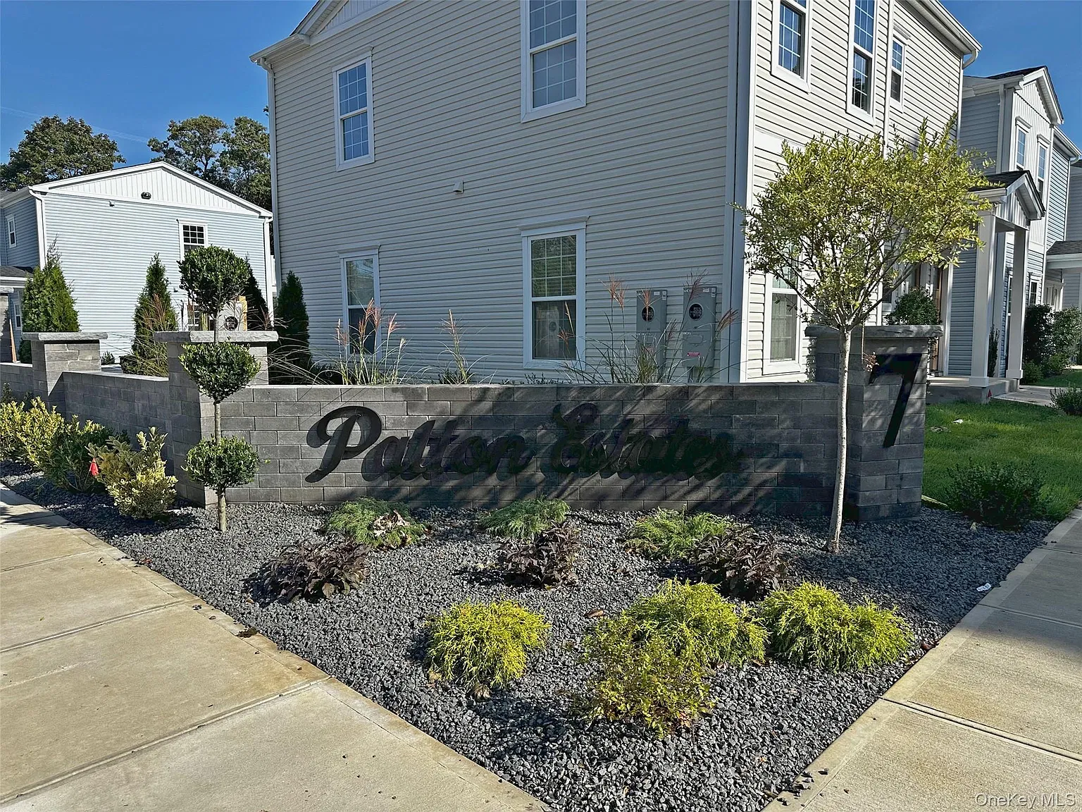 2 bed, 1.0 bath, 750 sqft, $2,850 — Photo 2