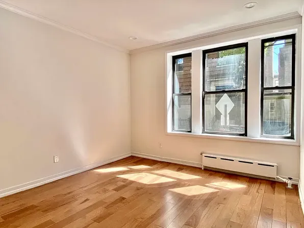 573 6th Street image 1 of 9