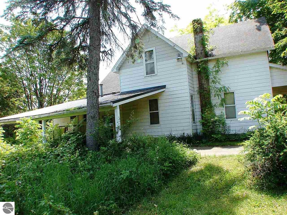 1st image of 418 Wright St