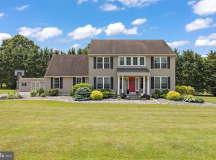 236 Country Dr, Oxford, PA 19363