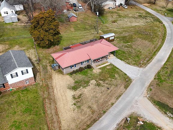 4th image of 125 6th St SW