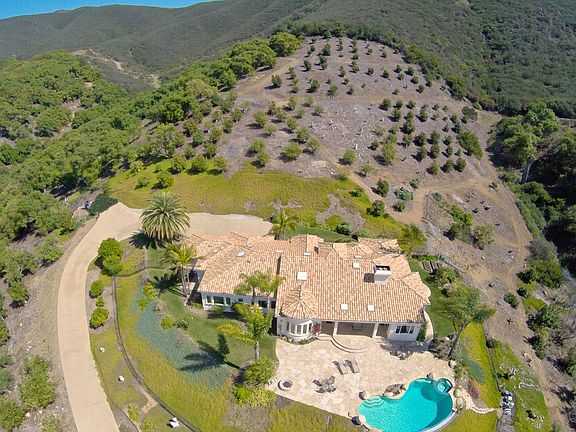2nd image of 1770 La Plaza Dr