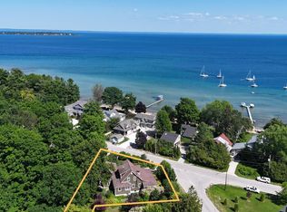 215 E 6th St, Northport, MI 49670