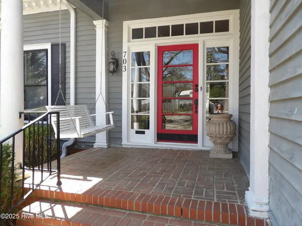 703 Broad Street W, Wilson, NC 27893