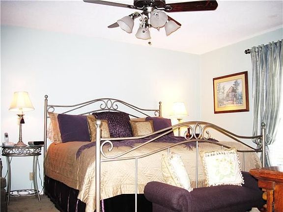 4th image of 1970 Stepford Dr #D