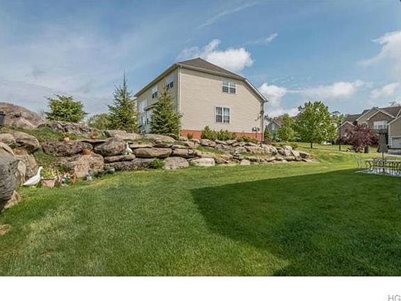 4th image of 51 Wesley Ct