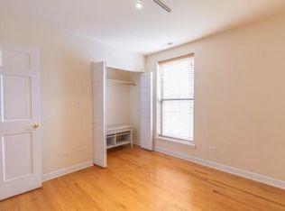 645 W Bittersweet Pl #3, Chicago, IL 60613