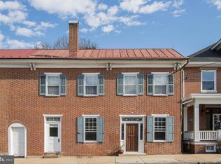 8 N Baltimore St, Dillsburg, PA 17019