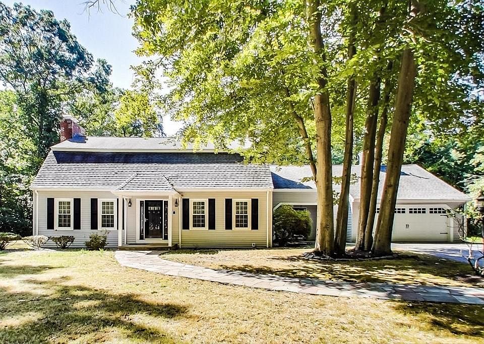 165 Pine St, South Easton, MA 02375 Zillow