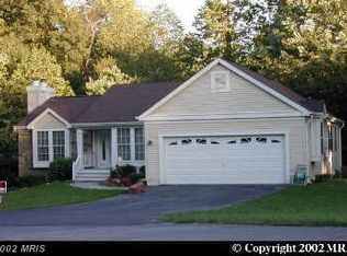 10799 Adare Dr, Fairfax, VA 22032
