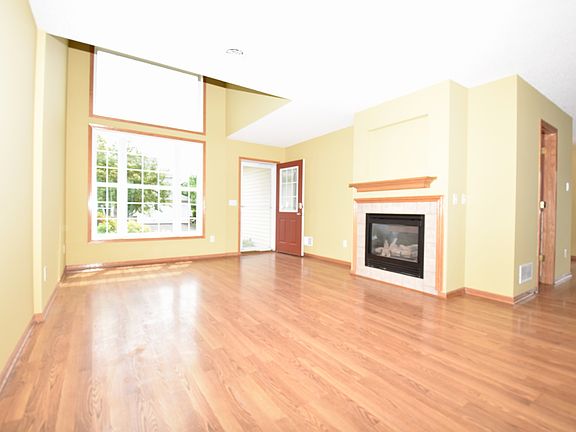 4th image of 411 Wilderness Dr